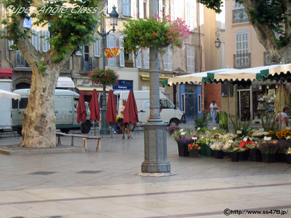 Aix-en-Provence Place de l'Hotel de VilleHotel de Ville(sɍL)